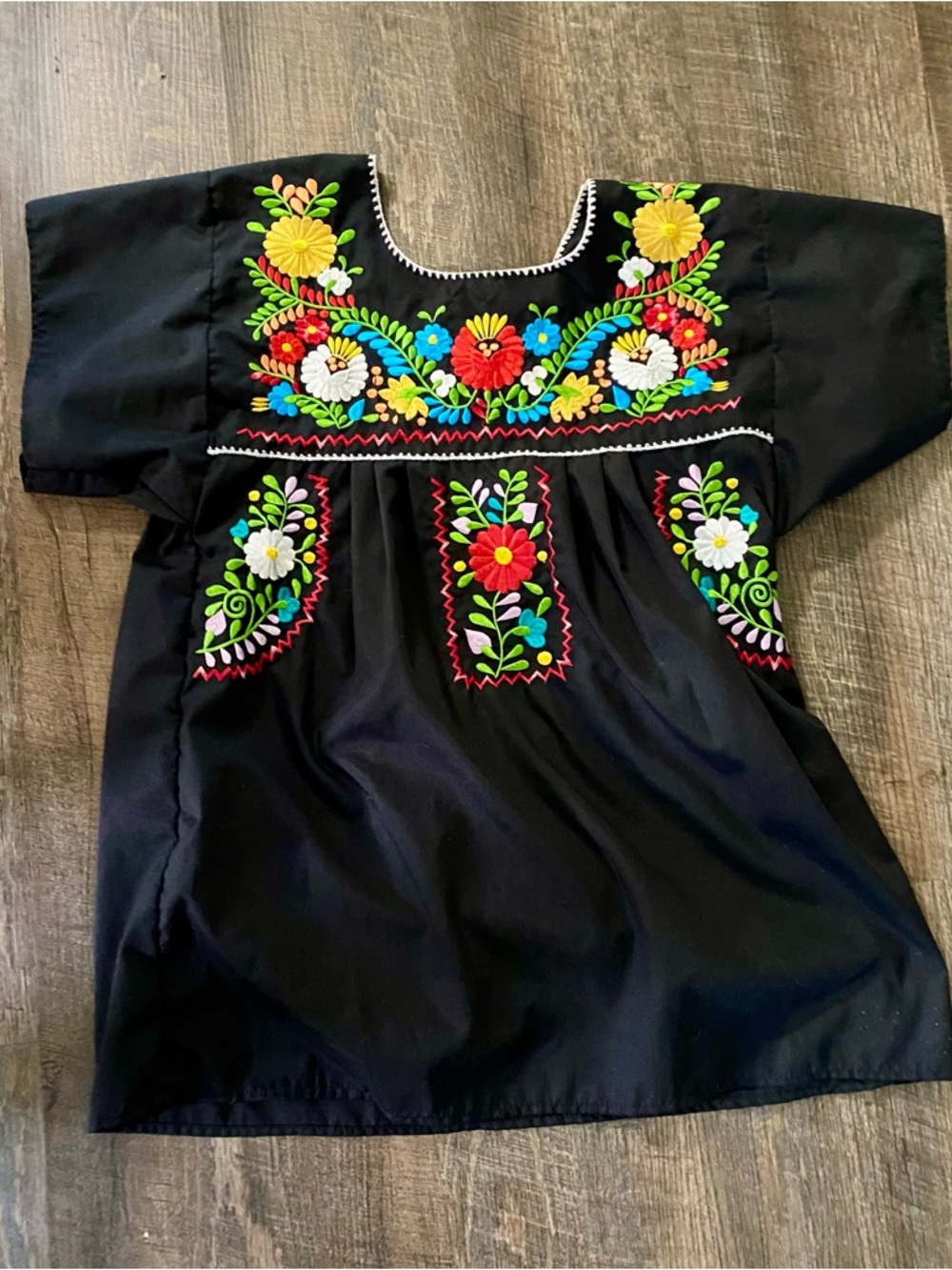 Mexican embroidered blouse, Oaxaca Mexico region